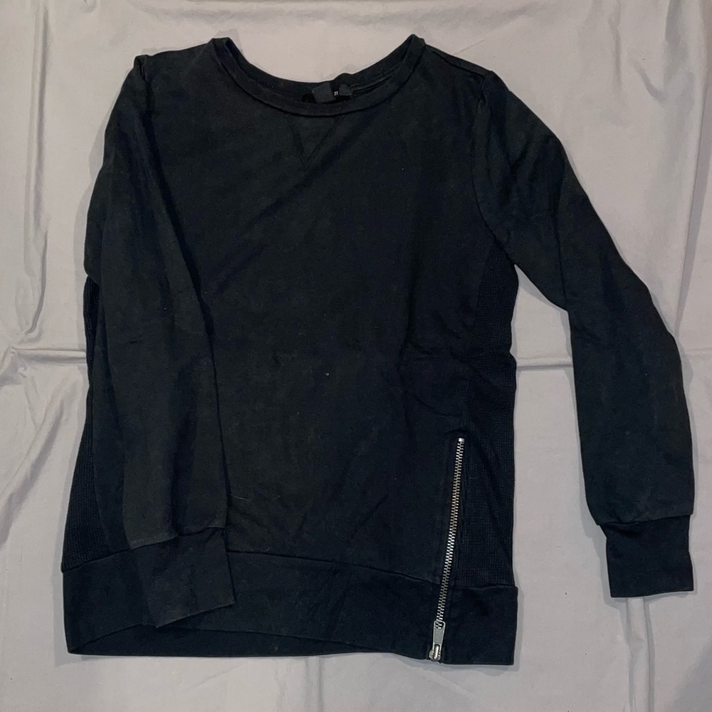 womens sweatshirt.